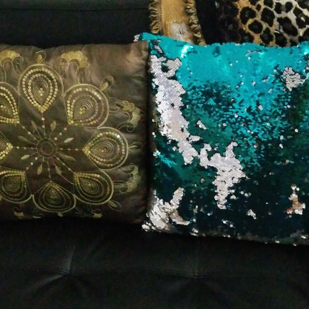 Meet your Posher, Leslie